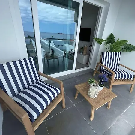 Apartment Sea Breeze *